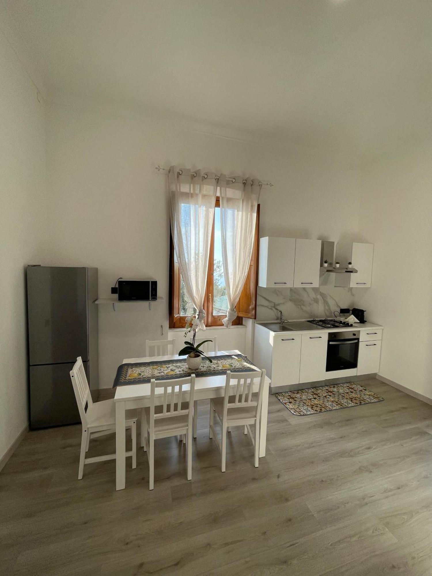Liparulo Holiday House Massa Lubrense Buitenkant foto